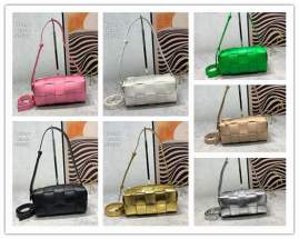 Picture of Bottega Veneta Handbags _SKUfw184066493fw